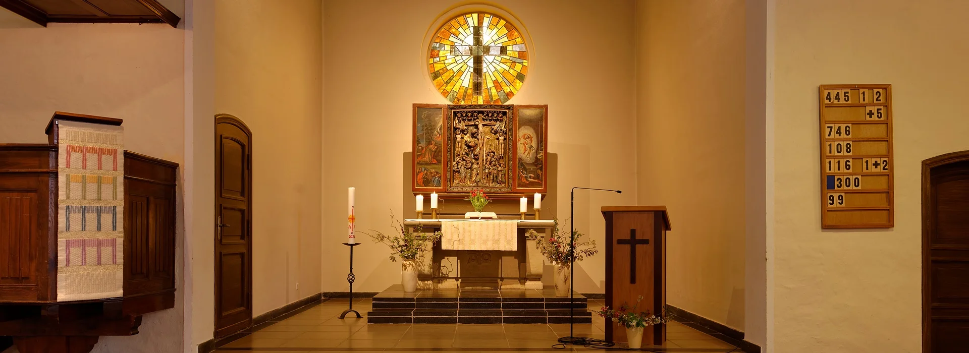 Kreuzkirche in Anklam - Blick zum Altar