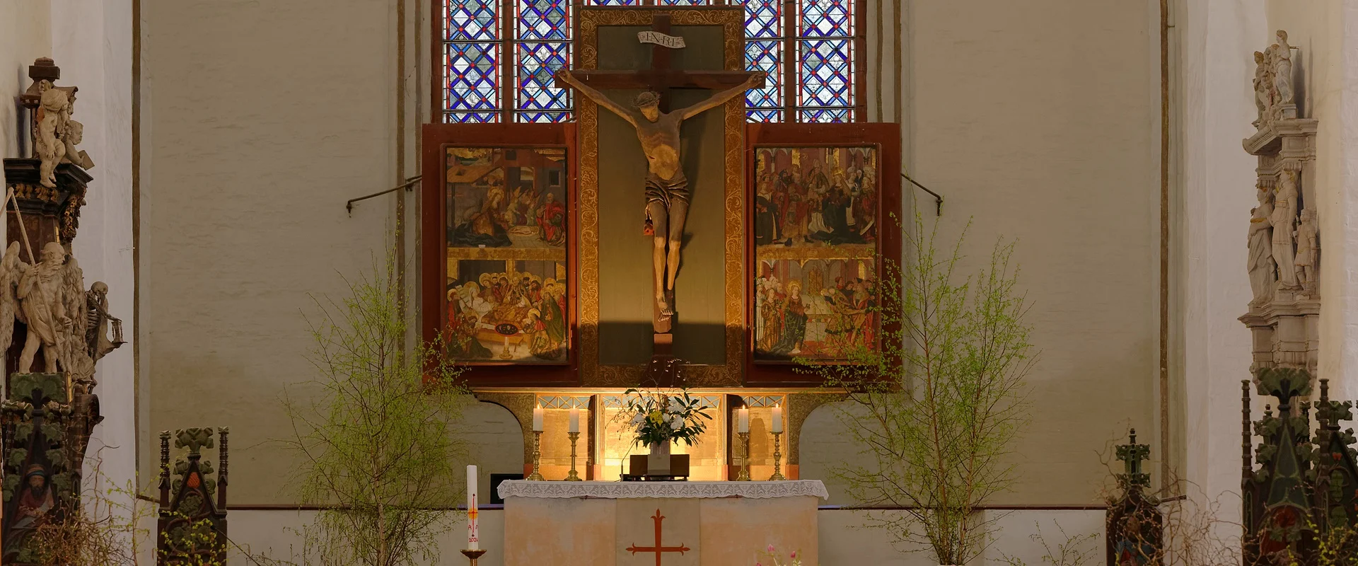 Blick zum Altar in der St. Marien-Kirche in Anklam